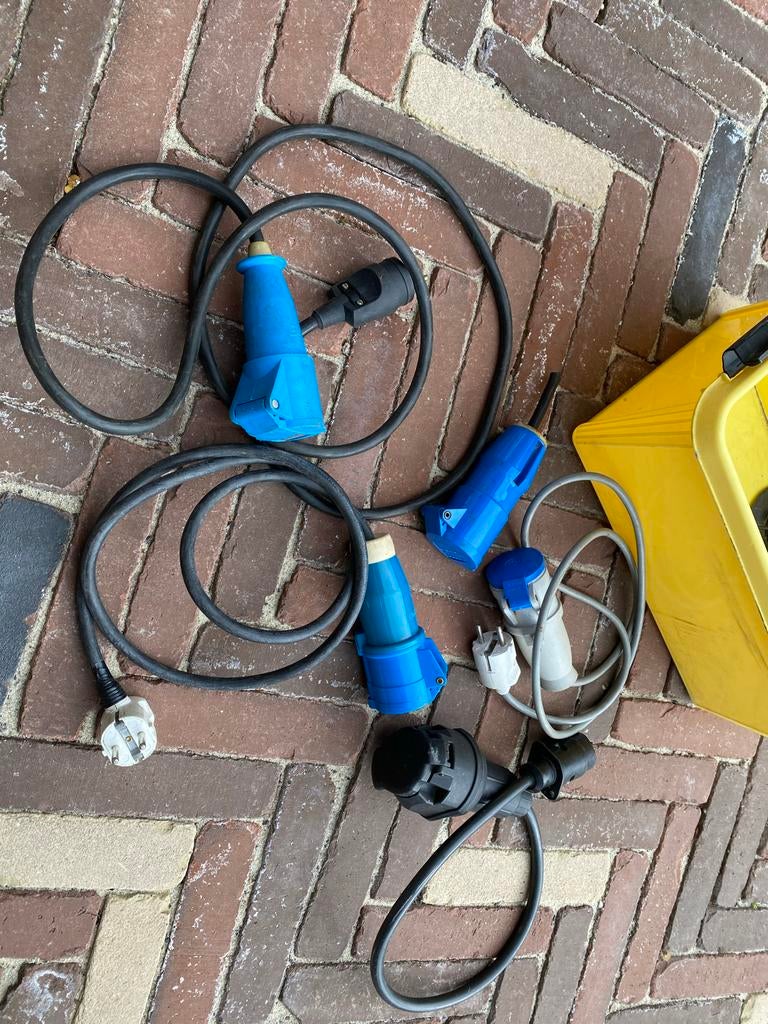 Verloopstekkers en verlengkabels voor caravan/camper, Caravans en Kamperen, Ophalen of Verzenden, Gebruikt