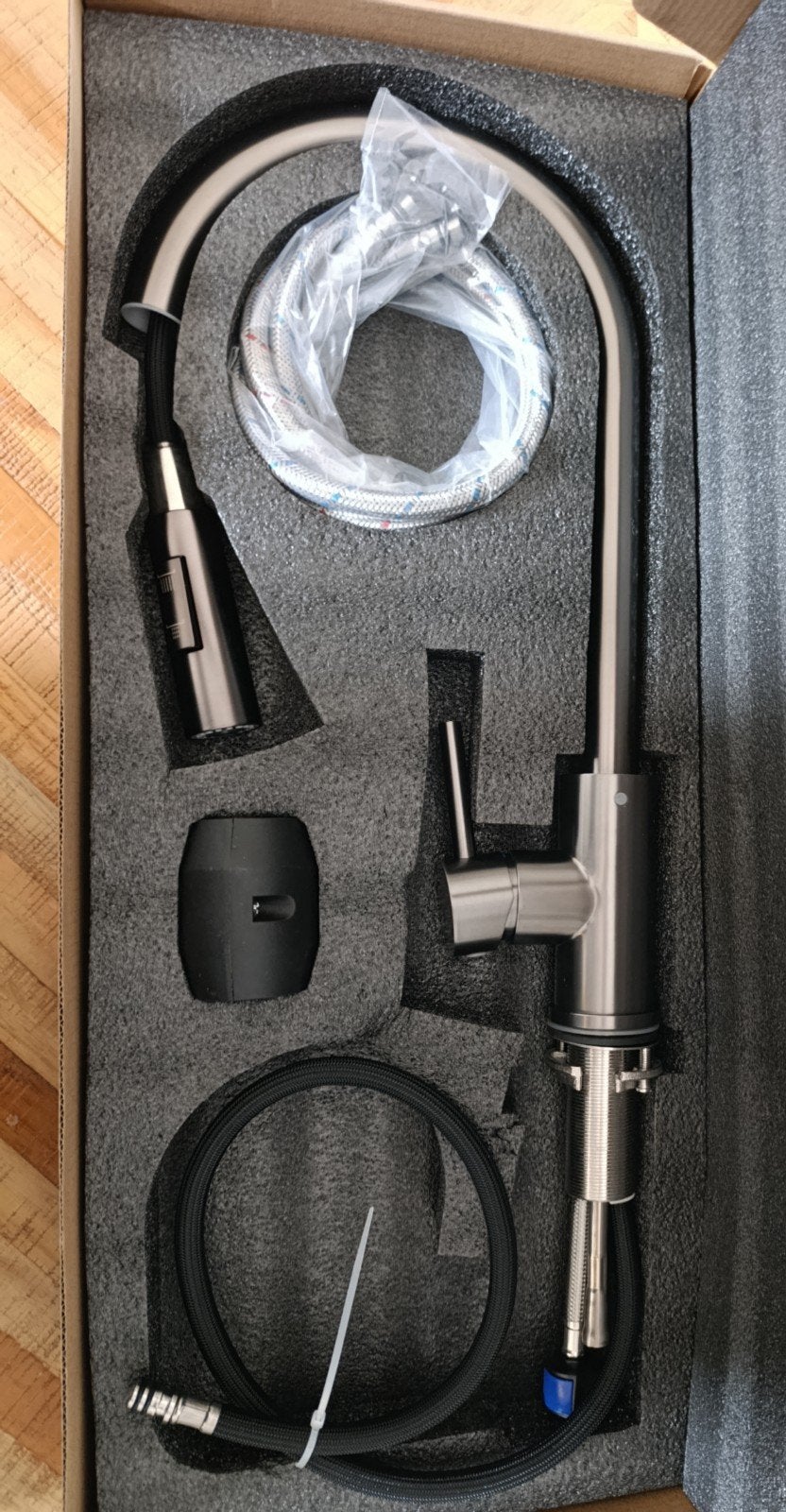 Gunmetal Keukenkraan met Uittrekbare Douchekop - Nieuw, Ophalen of Verzenden, Nieuw, Kraan