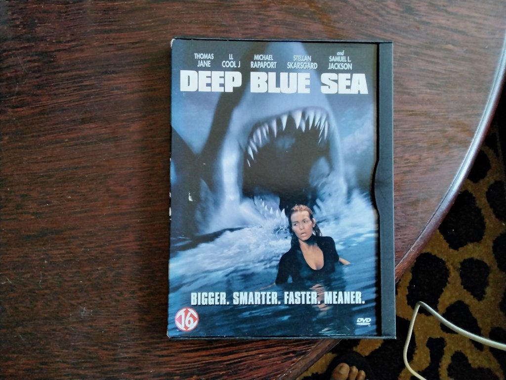 Deep blue sea, origineel, Engels, Vanaf 16 jaar, Nederlands, Actiethriller