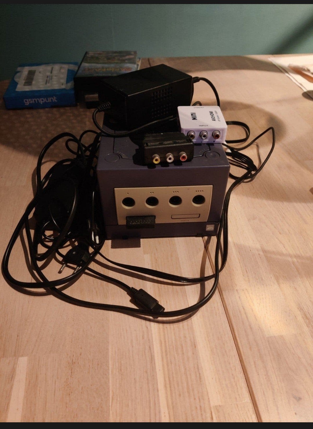 GameCube met spellen en bekabeling voor moderne TV's, Spelcomputers en Games, Paars, Ophalen of Verzenden, Zonder controller, Gebruikt