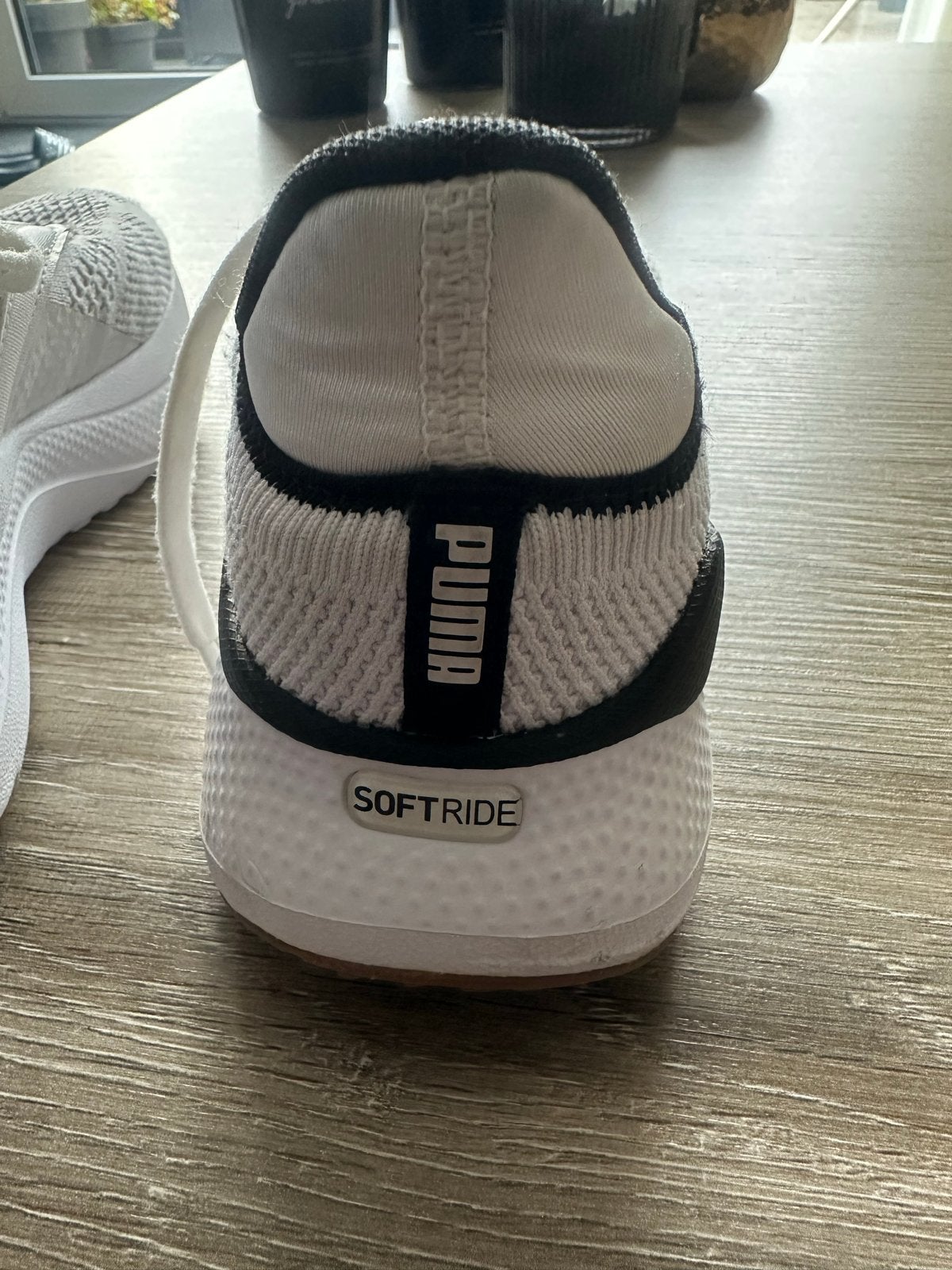 Puma Softride sneakers - Wit - Maat 38.5, Ophalen of Verzenden, Zo goed als nieuw, Wit, Sneakers of Gympen