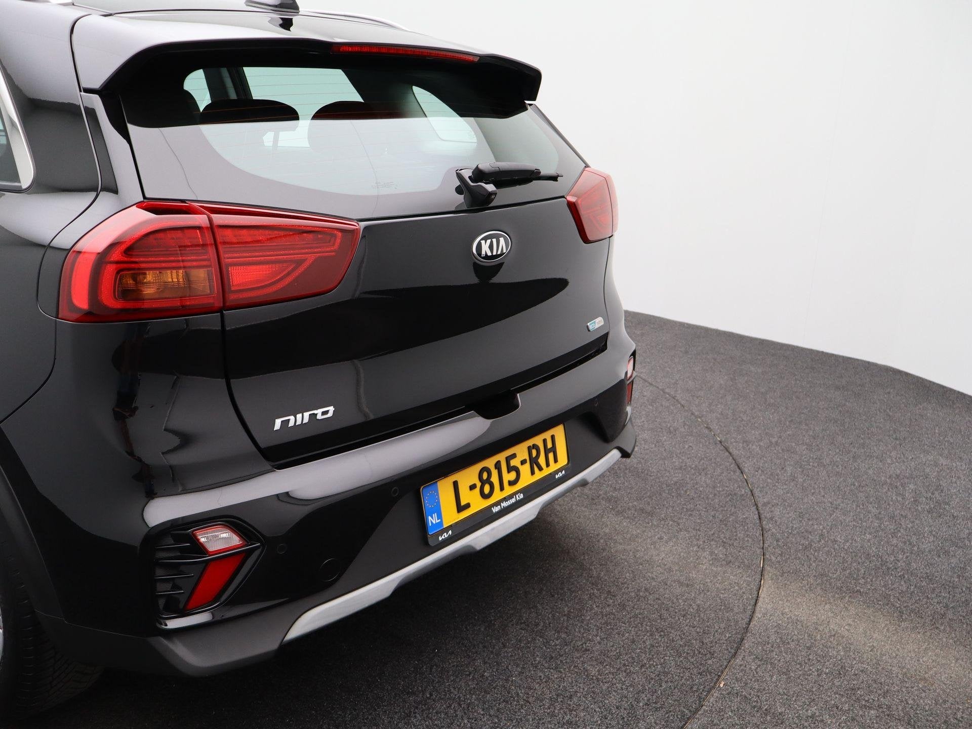 Foto 35 van Kia Niro 1.6 GDi Hybrid DynamicLine | Clima | Navi | Camera