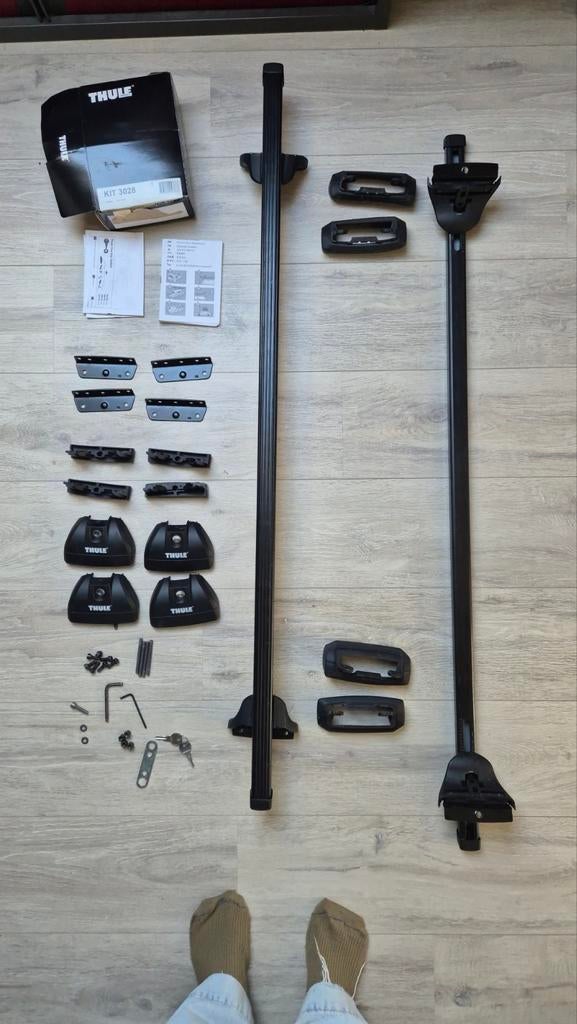 Dakdragers voor BMW - Thule Kit 3028, beugels en slot, Ophalen, Gebruikt, BMW