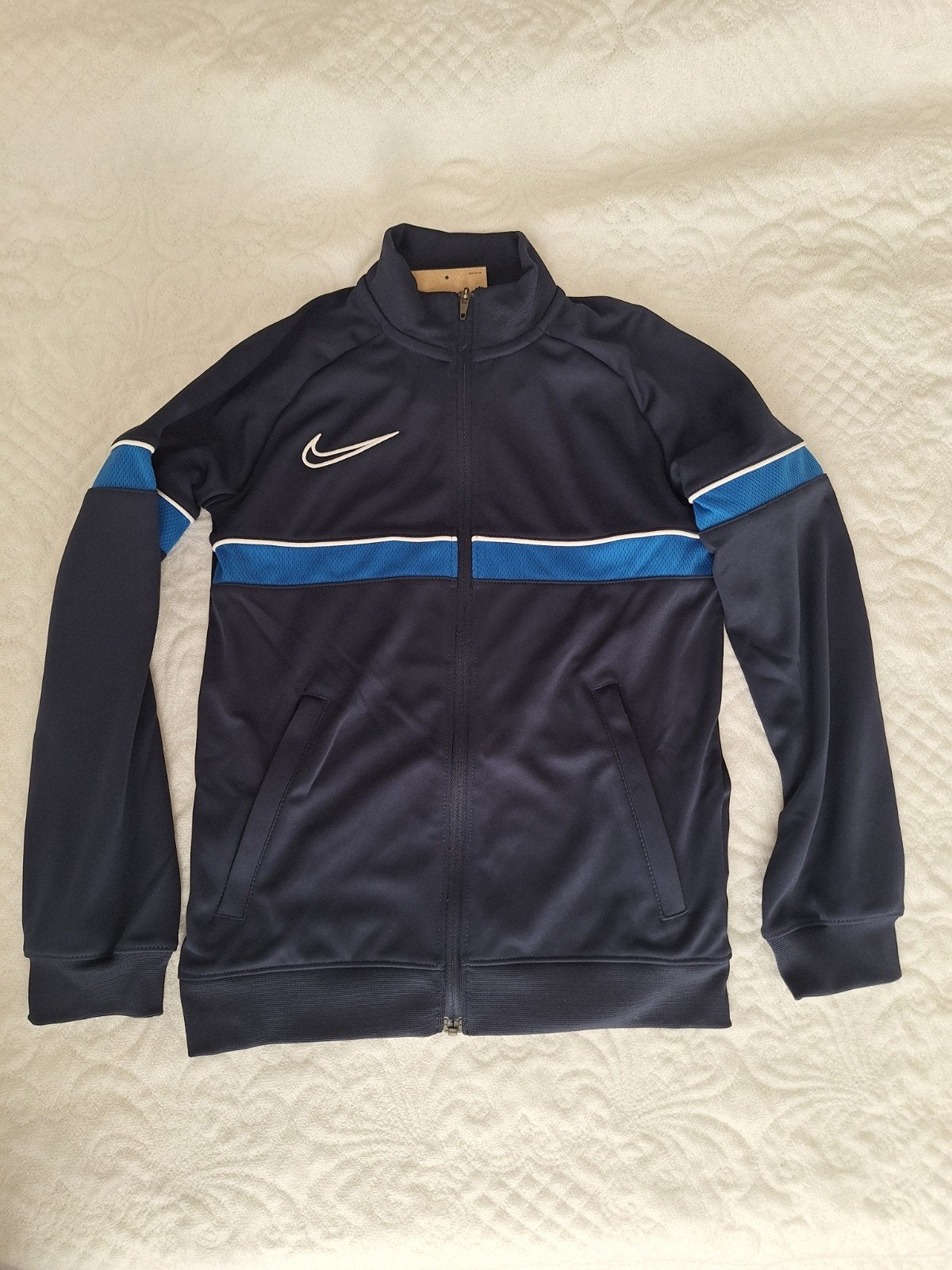 Nieuw Trainingsjack vest Nike maat 122 - 128, Ophalen of Verzenden, Nieuw