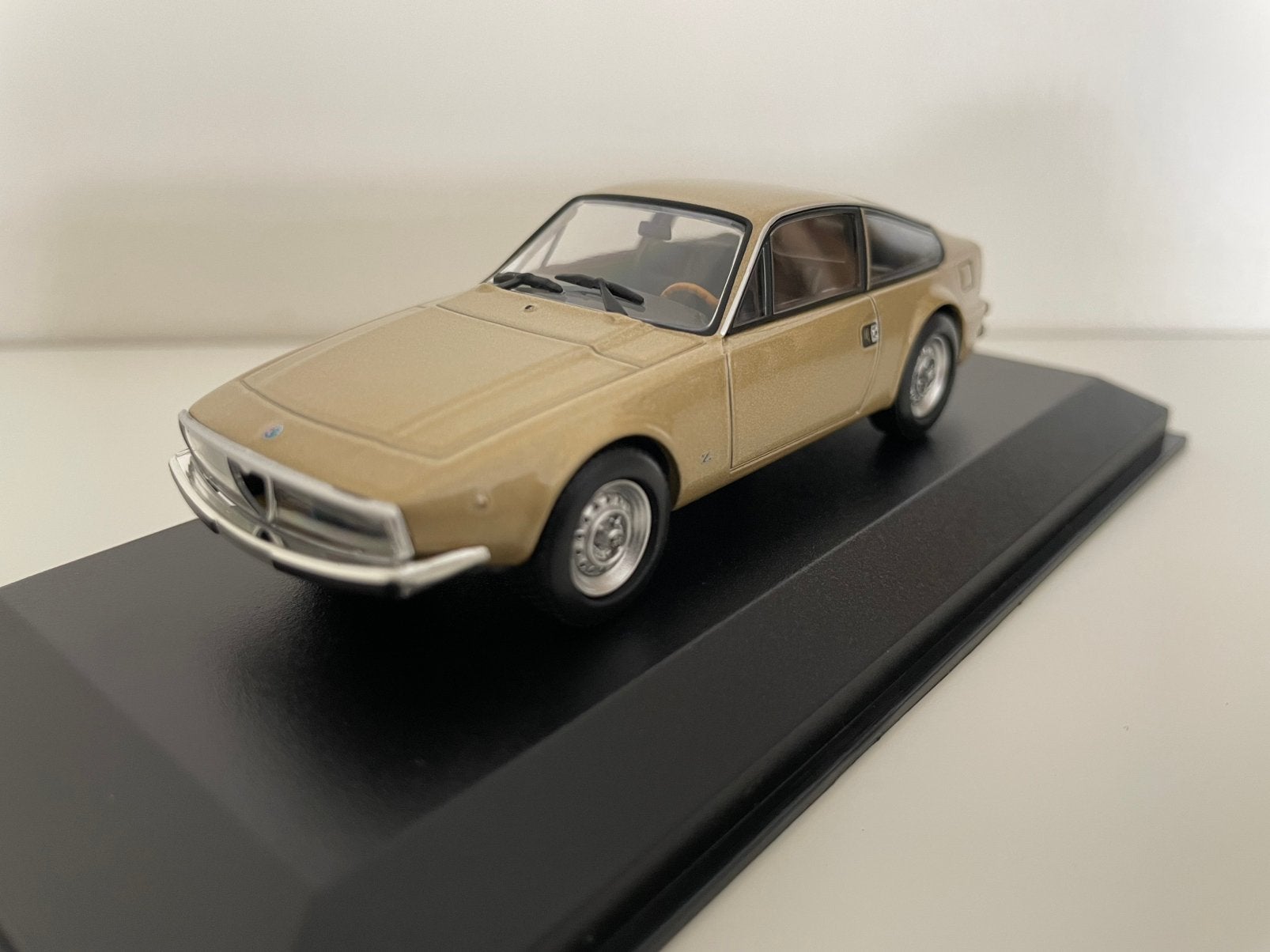 Maxichamps Alfa Romeo 1600 Junior Zagato, Ophalen of Verzenden, Zo goed als nieuw, Auto, MiniChamps