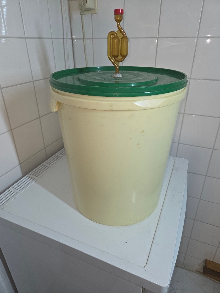 Gistingsemmers met waterslot, Ophalen of Verzenden, Gebruikt