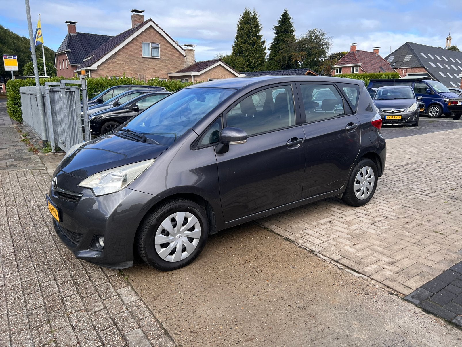 Toyota Verso-S 1.3 Vvt-i2012 Automaat, 4 cilinders, Bedrijf, 99 pk, 550 kg