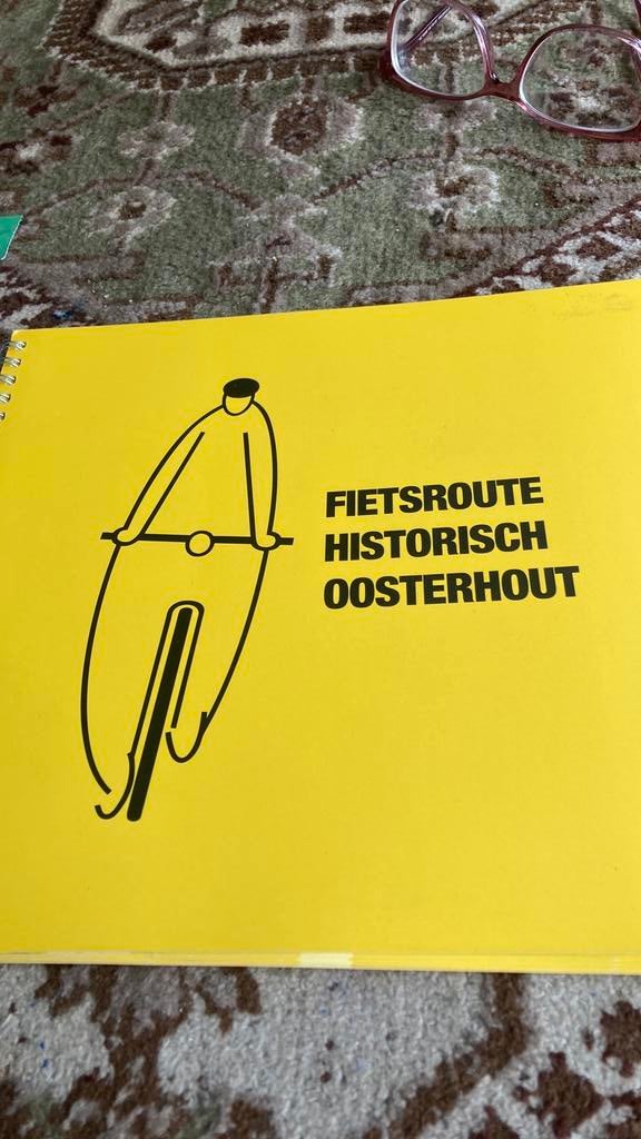 Fietsroute Historisch Oosterhout.Rotaryclub, Boeken, Ophalen of Verzenden, Zo goed als nieuw