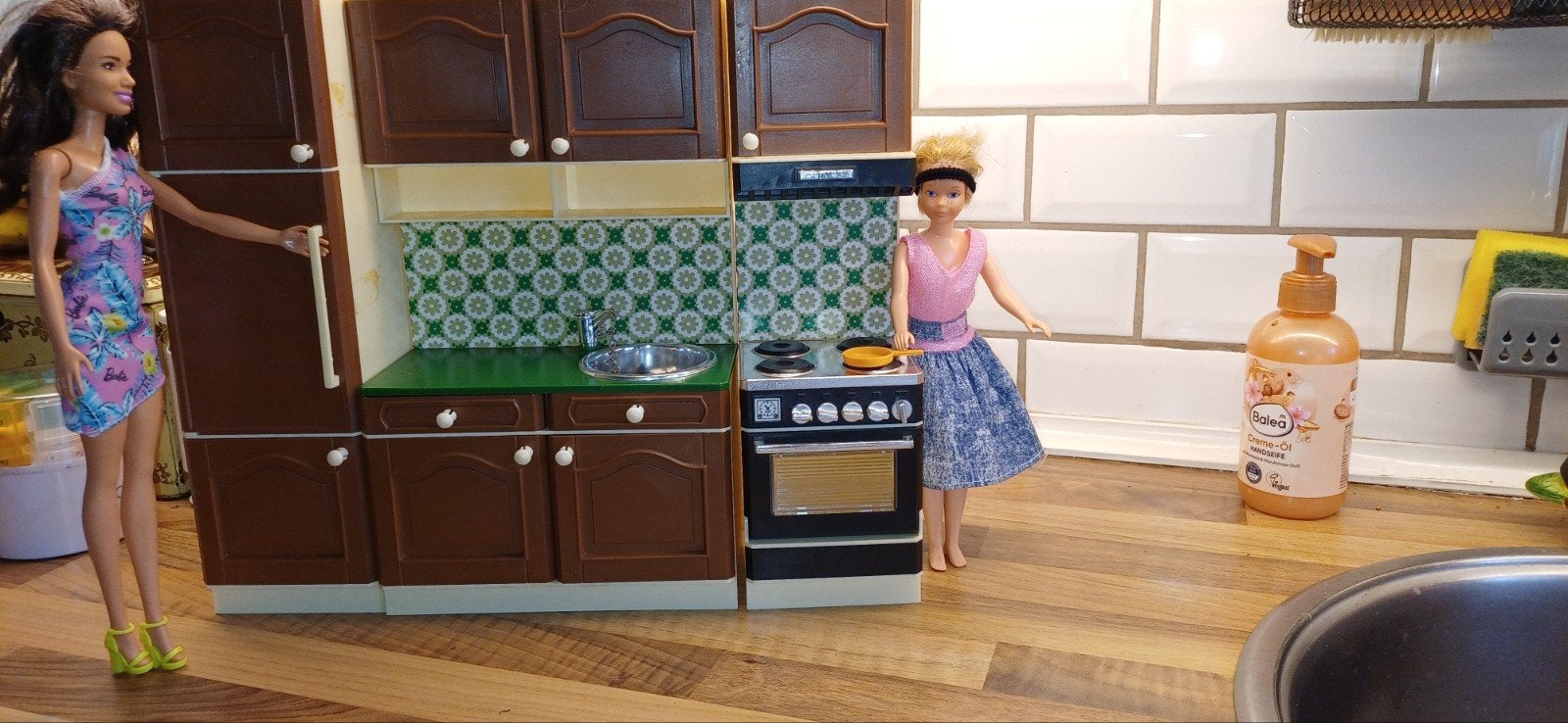Vintage Poppenhuis Keuken Set - Compleet met Accessoires, Kinderen en Baby's, Speelgoed | Poppenhuizen, Ophalen of Verzenden, Gebruikt