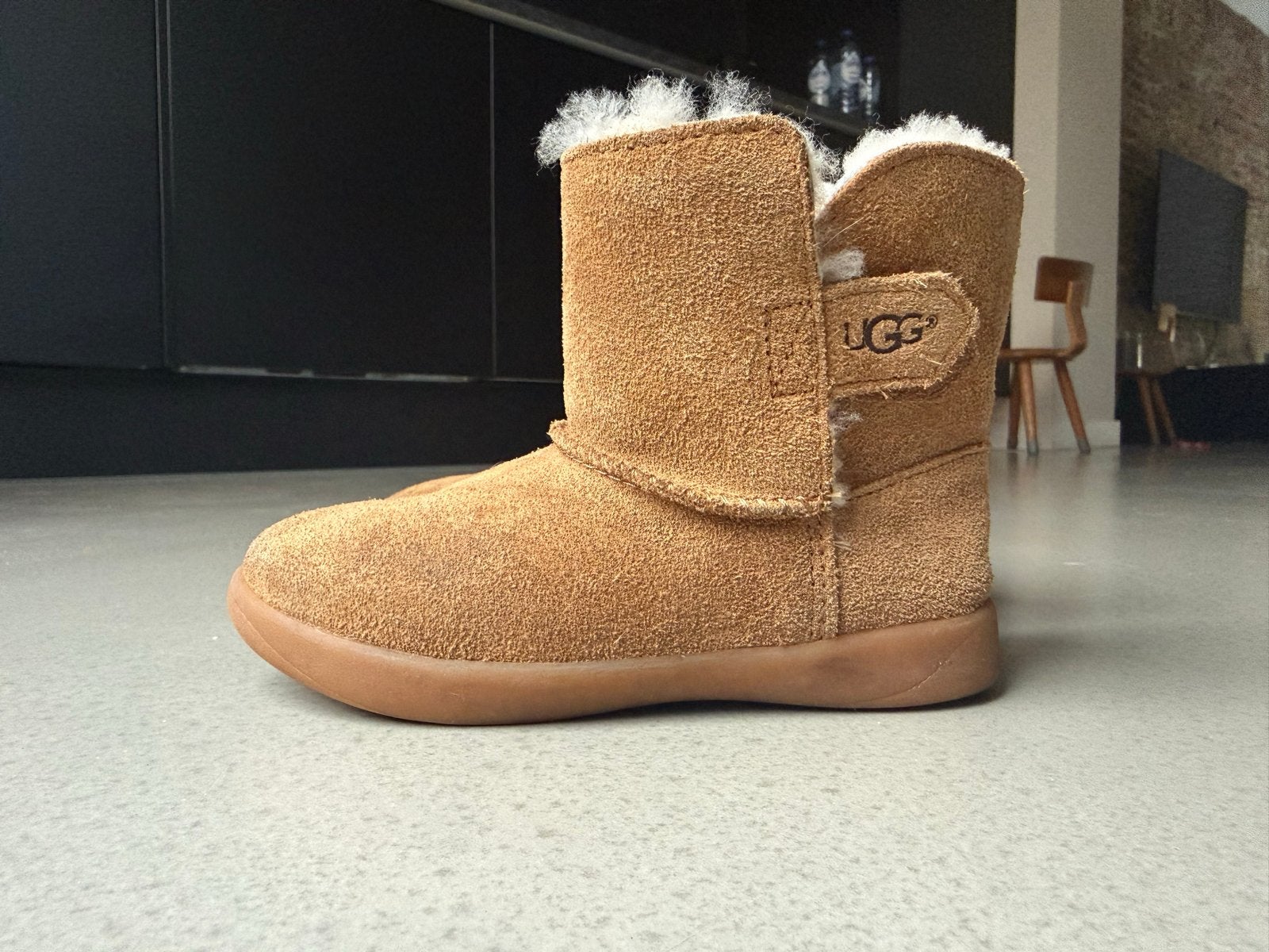 Zeer nette UGGs zo goed als nieuw maat 27.5, Ophalen of Verzenden, Zo goed als nieuw, Jongen of Meisje, Laarzen