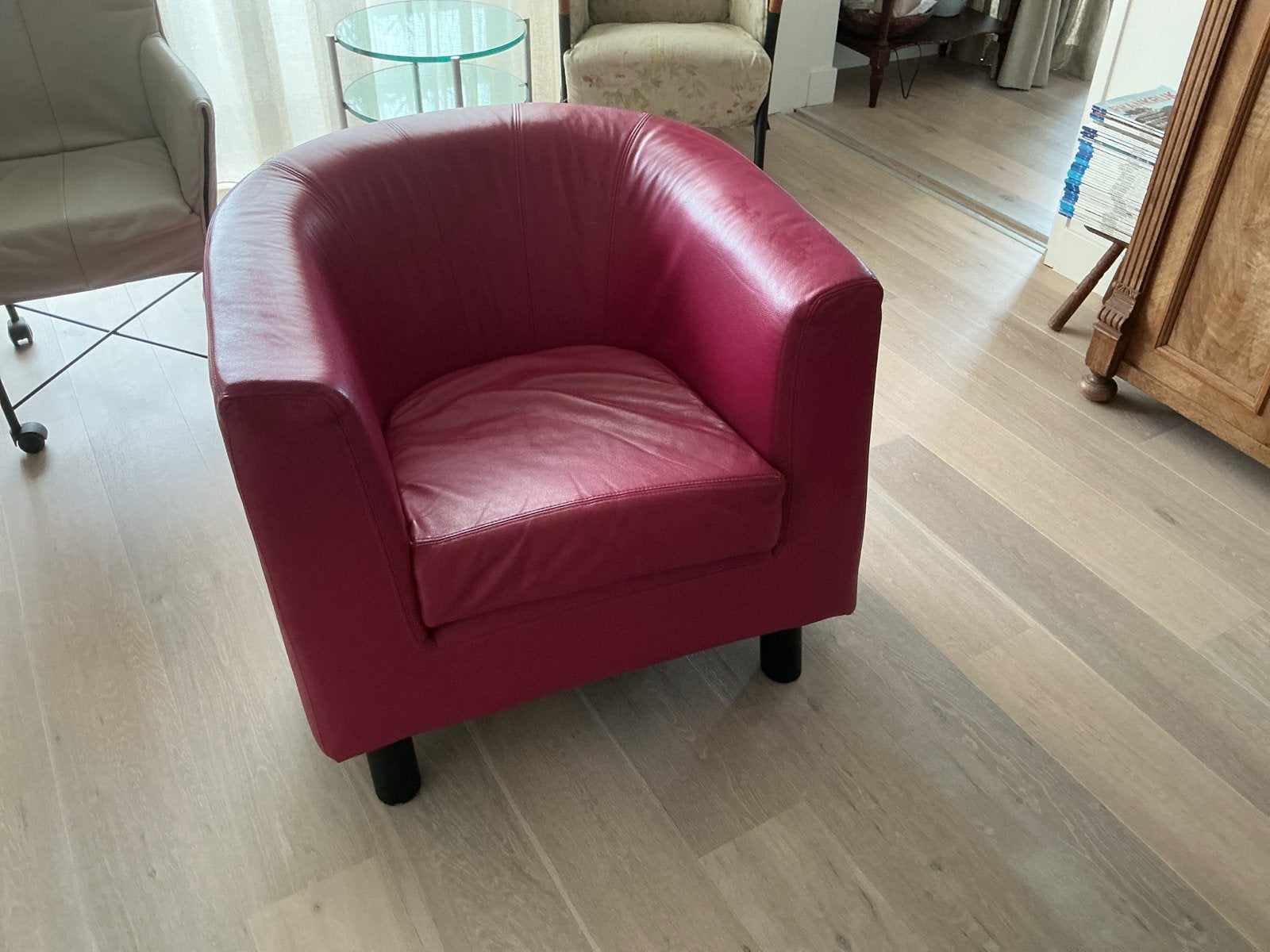 Leren fauteuil - fuchsia Gelderland  5210 jan des Bouvrie, Huis en Inrichting, Ophalen, Zo goed als nieuw, Leer, 75 tot 100 cm