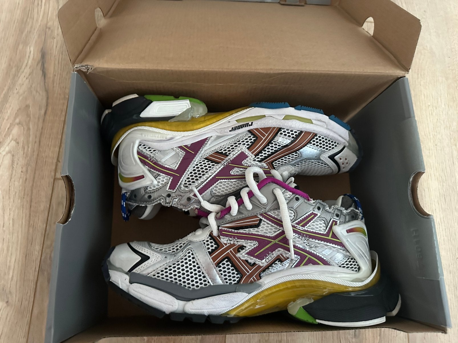 Balenciaga runners, Ophalen, Zo goed als nieuw, Zwart