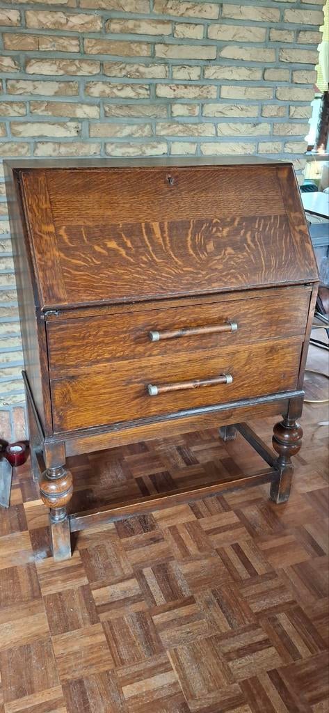 Oude secretaire, Ophalen