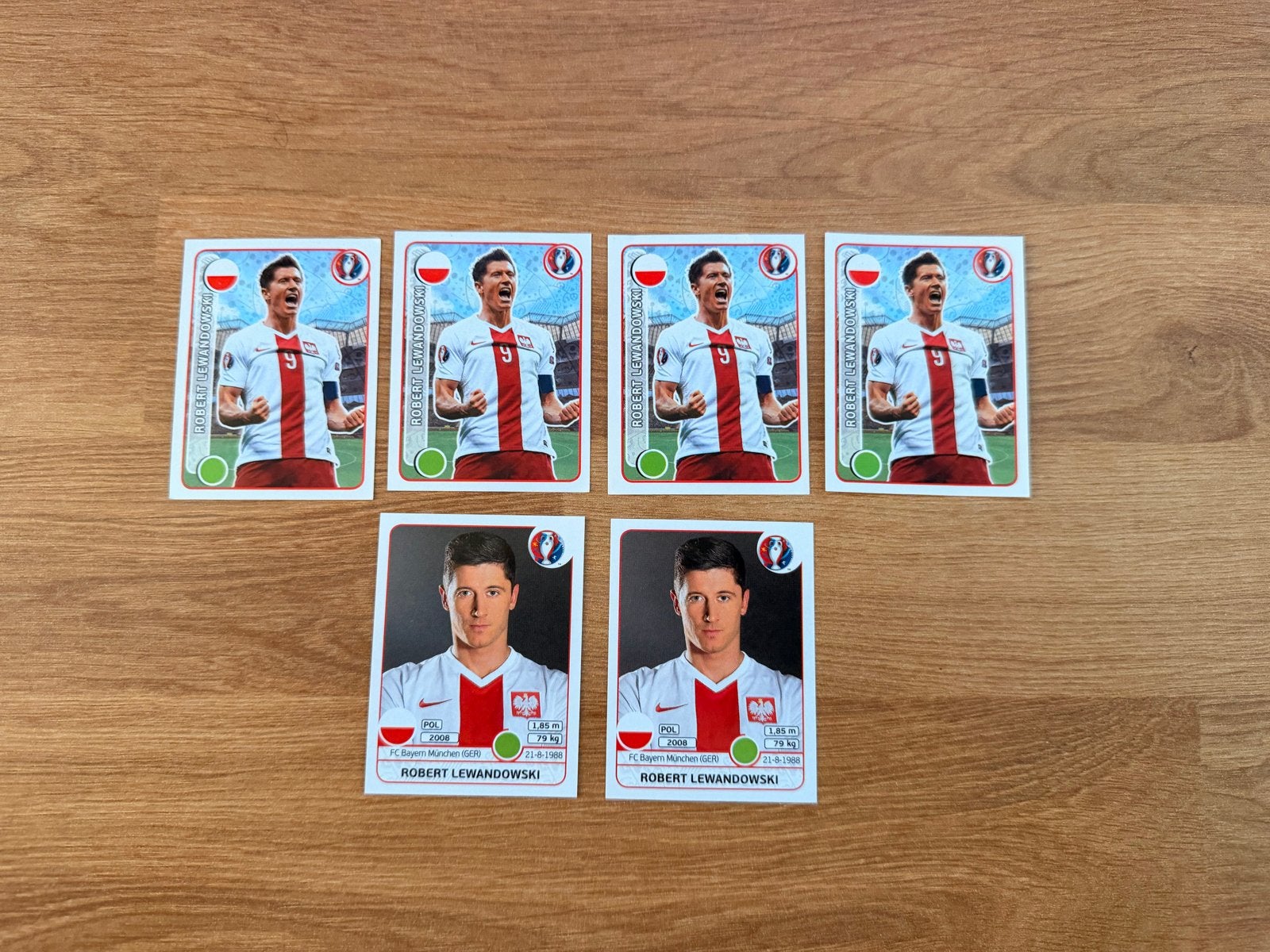 Panini UEFA Euro 2016 Robert Lewandowski stickers, Ophalen of Verzenden, Zo goed als nieuw, Meerdere stickers