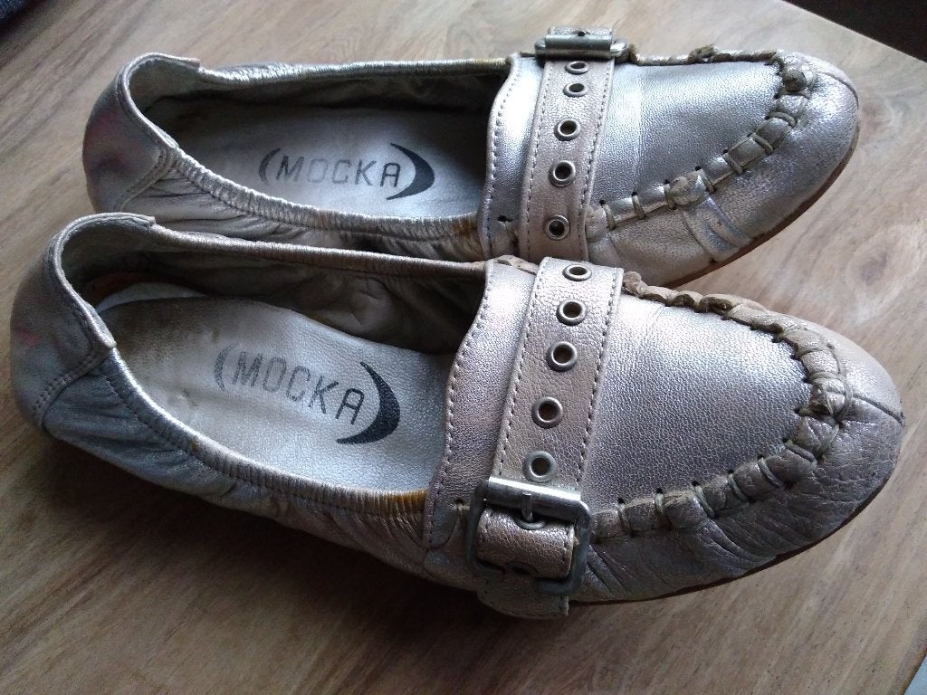 Leren zilveren mocka schoen maat 36, Ophalen, Overige kleuren, Espadrilles of Moccasins, Gedragen