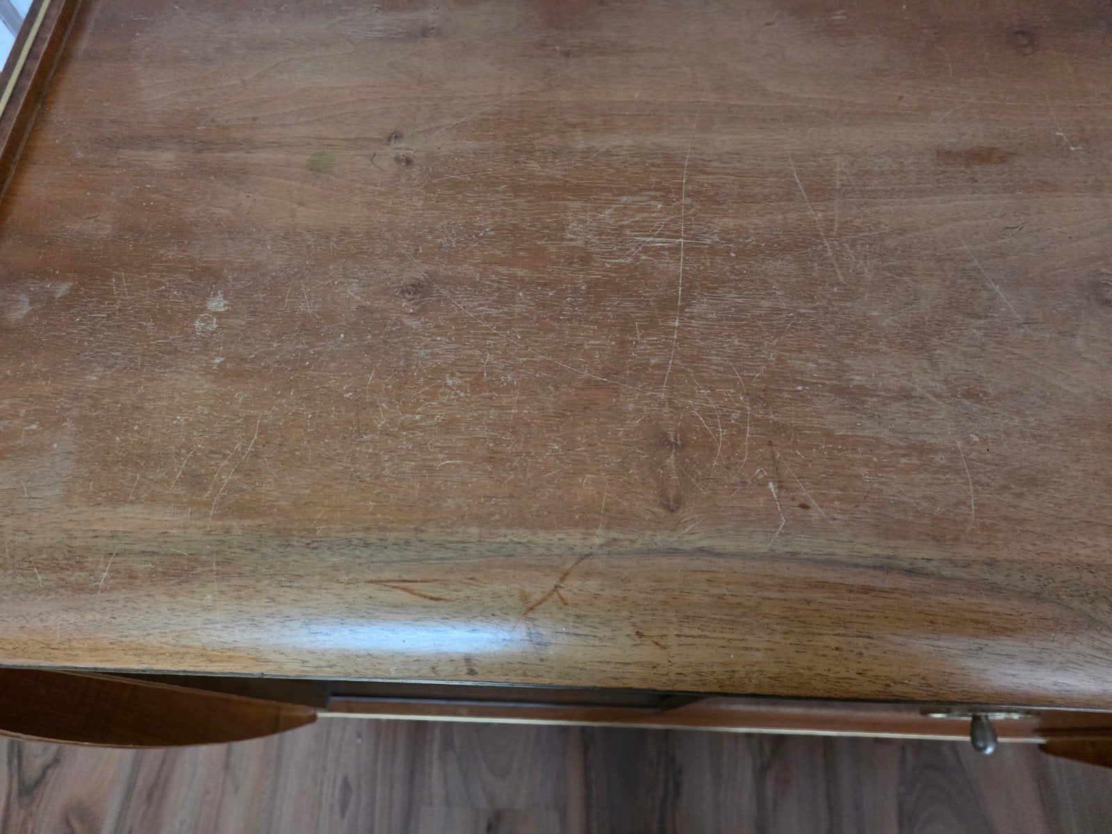 Foto 6 van Vintage dressoir met platenspeler en glazen schuifdeur