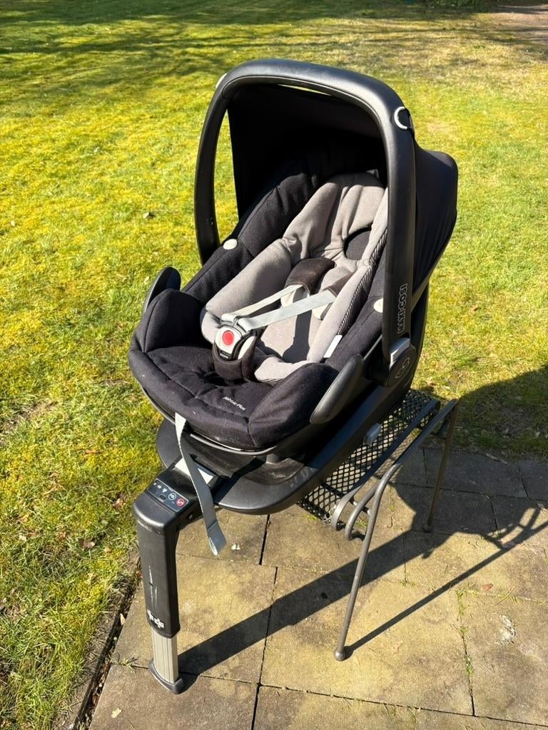 Maxi Cosi Pebble Plus + 2wayFix, Ophalen, Gebruikt, Isofix, 0 t/m 13 kg