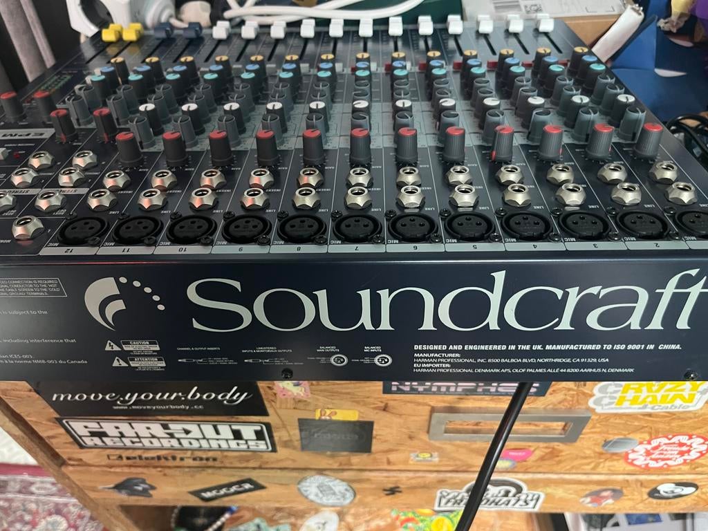 Analoge Mixer, 14 kanalen, soundcraft epm 12, Muziek en Instrumenten, Mengpanelen, Ophalen of Verzenden, Zo goed als nieuw, 10 tot 20 kanalen