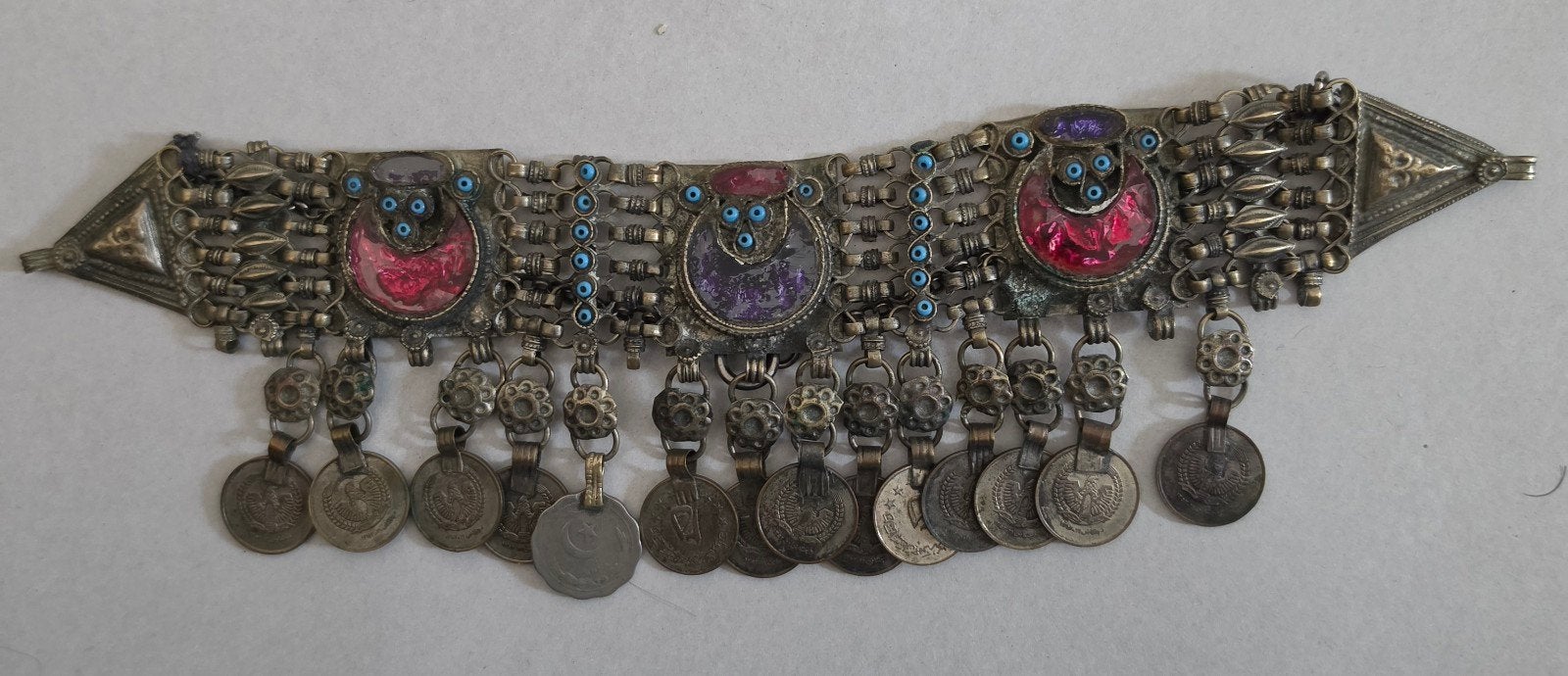Vintage Zilverkleurige Ketting met Munten en Stenen, Sieraden, Tassen en Uiterlijk, Ophalen of Verzenden, Zilver, Ketting, Met edelsteen