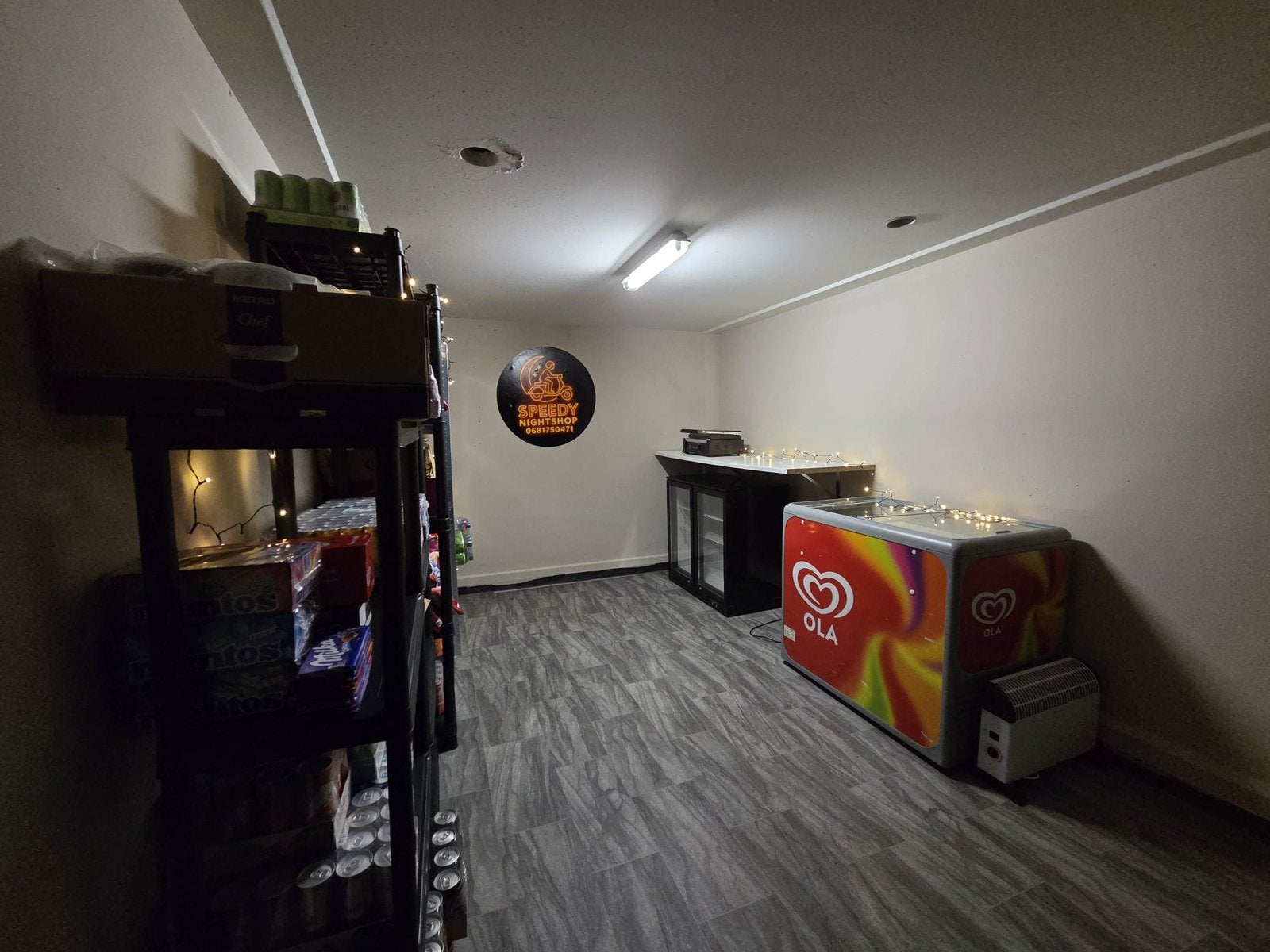 avondwinkel / nachtshop ter overname in Oostzaan