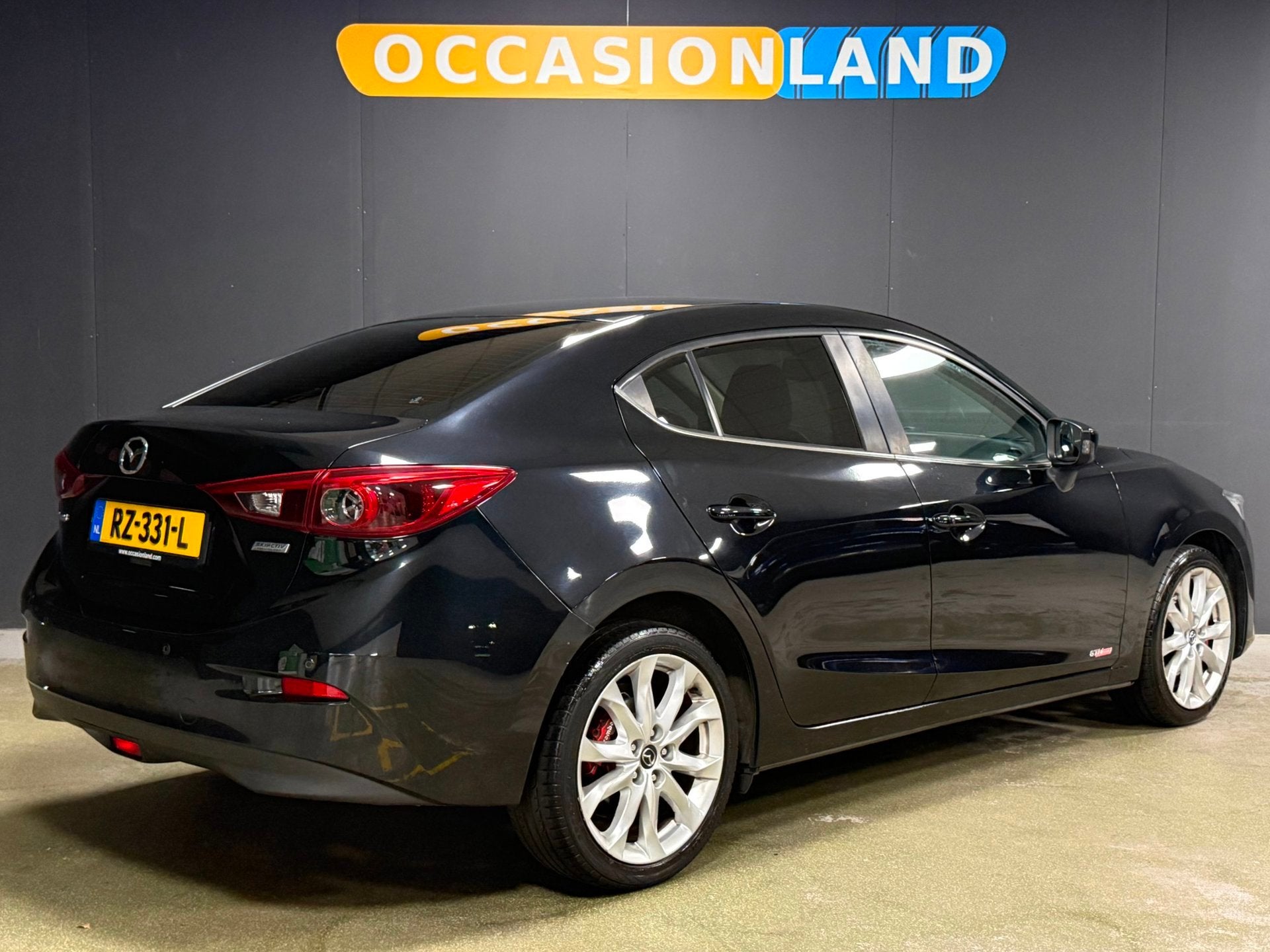 Mazda 3 2.2D GT-M|HUD|PDC|KEYLESS|LEDER|BOSE|DODEHOEK|CRUISE, Auto's, Voorwielaandrijving, Gebruikt, 4 cilinders, 150 pk