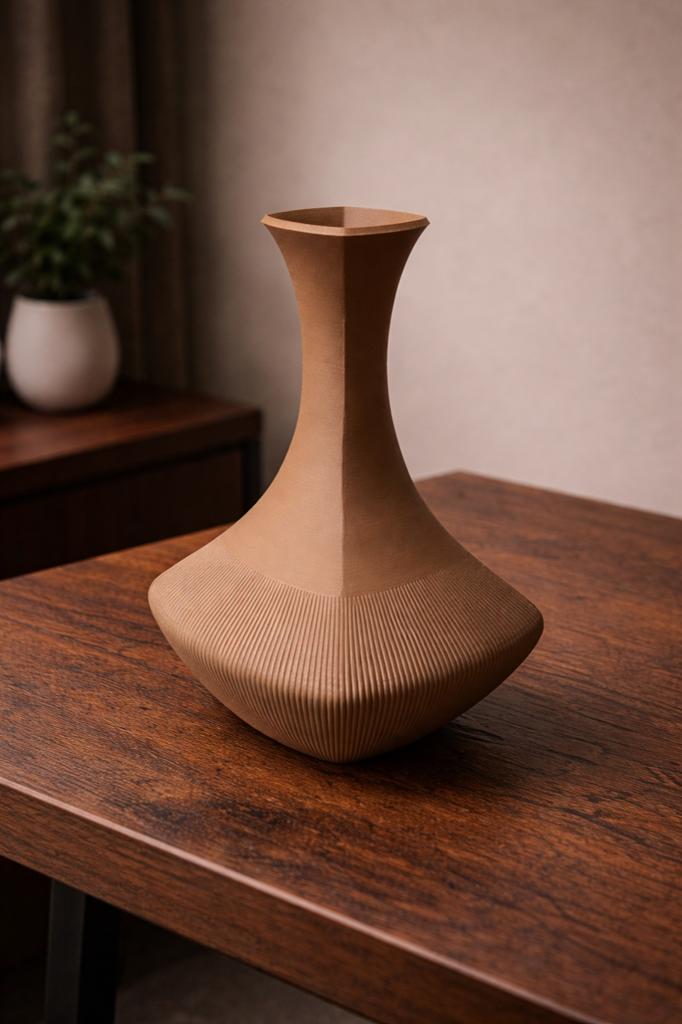 Minimalistische Design Vaas – Moderne Woondecoratie – 17 cm, Overige materialen, Overige kleuren, Verzenden, Zo goed als nieuw