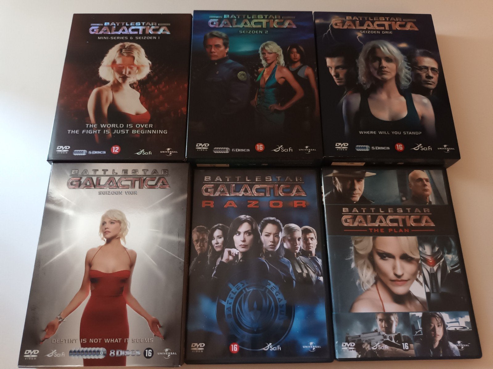 dvd pakket compkete reeks Battlestar Galactica, Verzenden