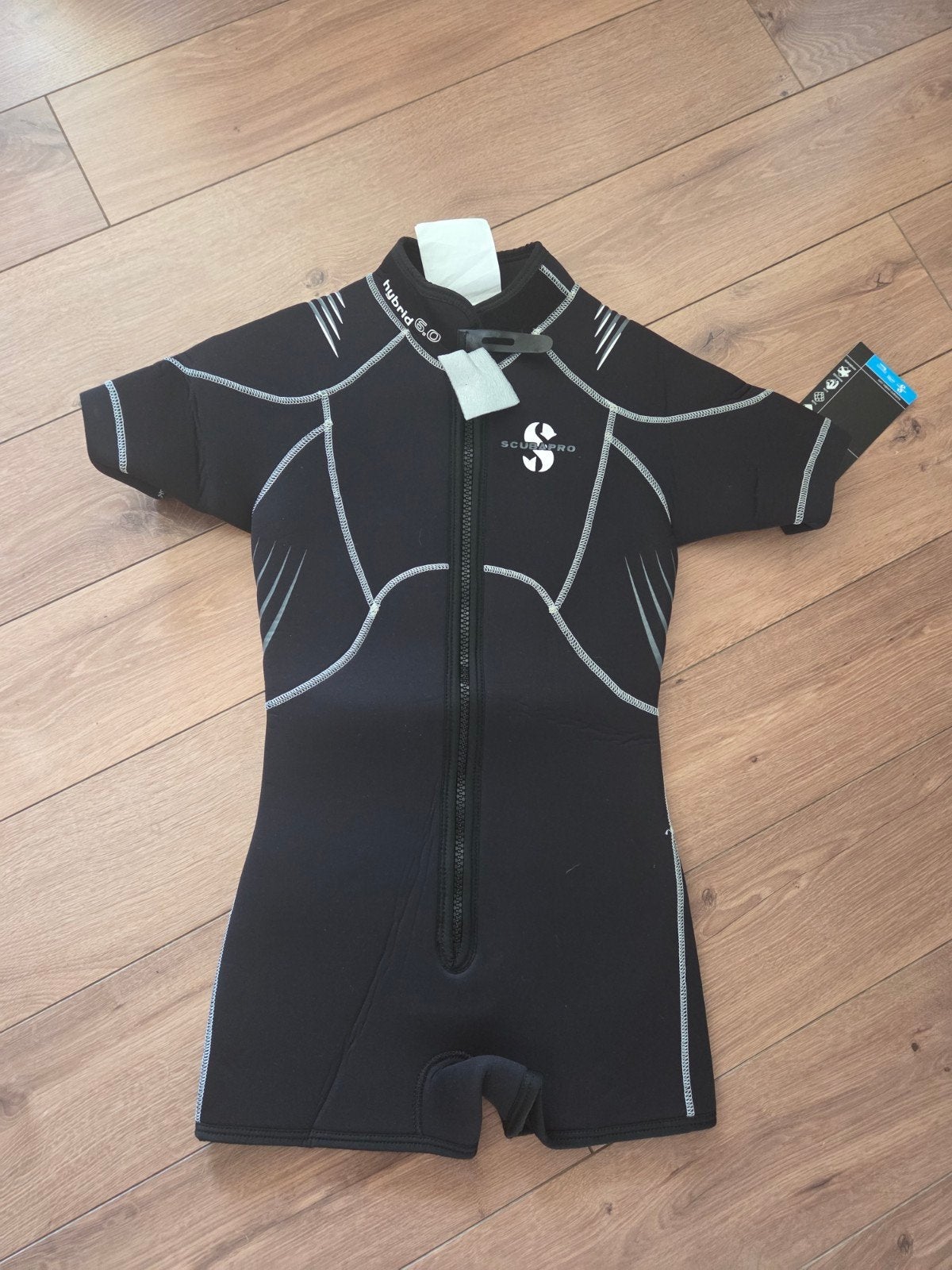 Scubapro Pro Wetsuit 6mm Shorty - Nieuwstaat, Ophalen of Verzenden, Nieuw, Duikpak