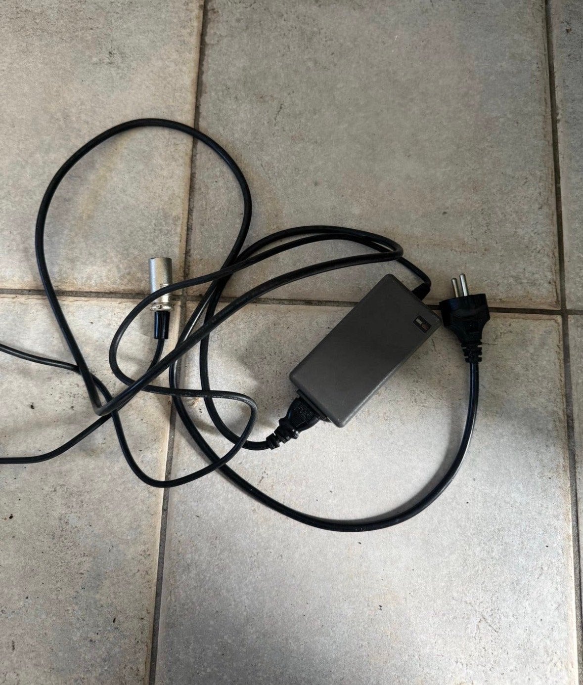 Fiets oplader METCO 29.4V 1.6A voor 24V, Verzenden, Zo goed als nieuw
