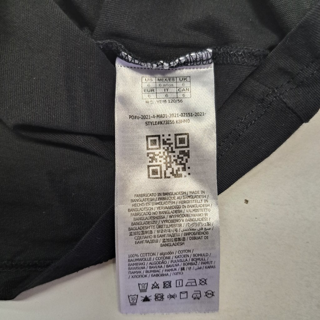 GUESS Kids logo T-shirt zwart met zilver maat 116-122 48735, Kinderen en Baby's, Kinderkleding | Maat 116, Meisje, ., Guess, Ophalen of Verzenden