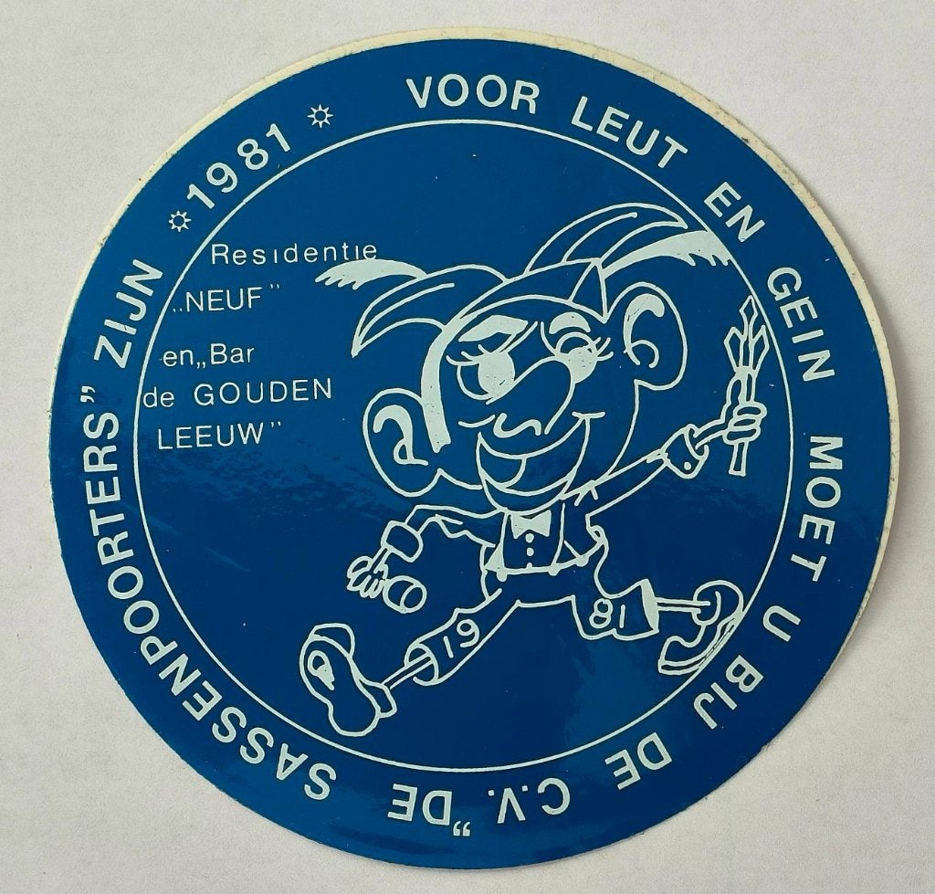 Sticker Carnavals vereniging de Sassendonkers 1981, Verzamelen, Stickers, Zo goed als nieuw, Bedrijf of Vereniging, Ophalen of Verzenden