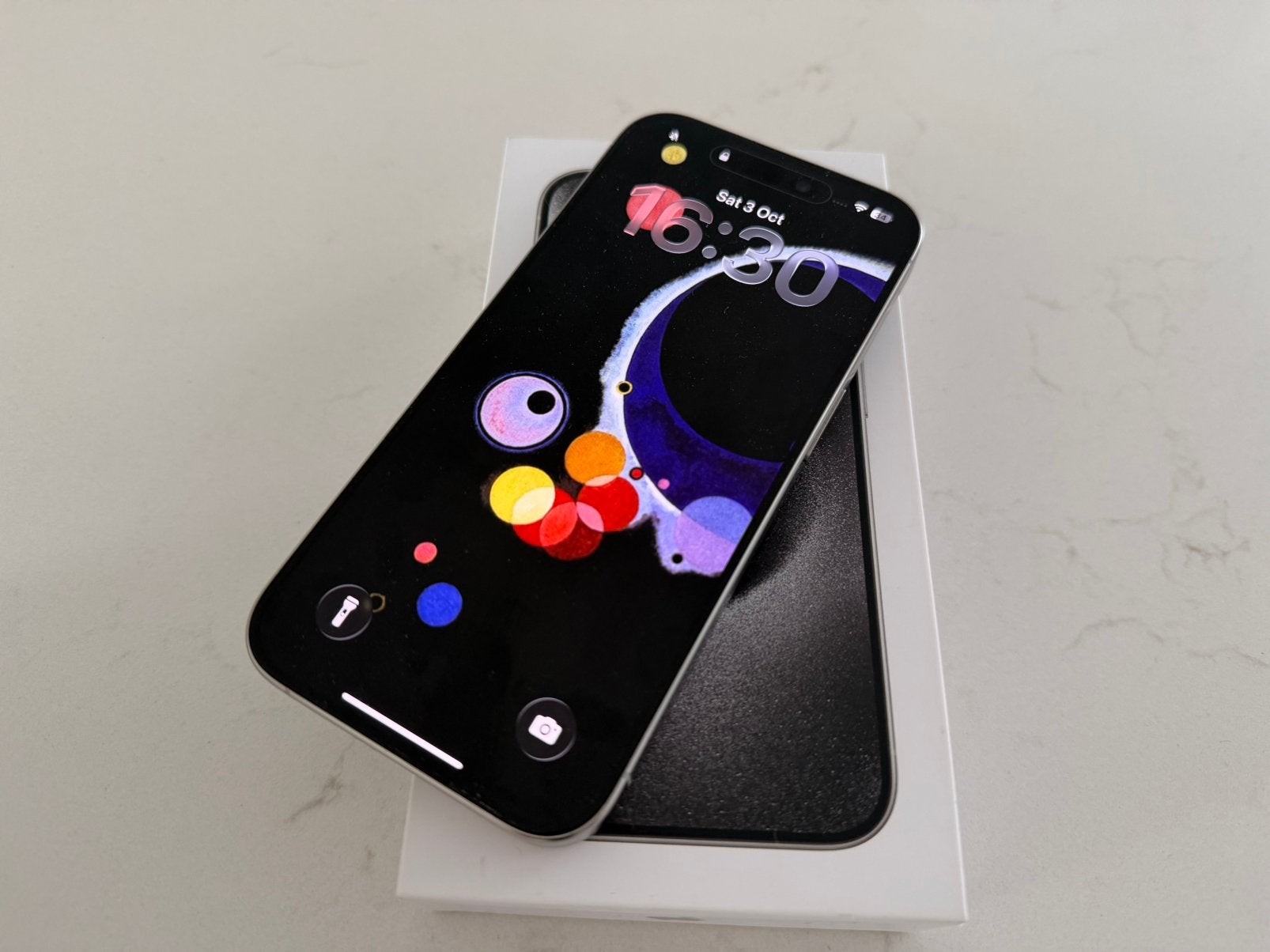 Apple iPhone 15 Pro 256GB – Natural Titanium, Ophalen, 128 GB, Zo goed als nieuw, 84 %