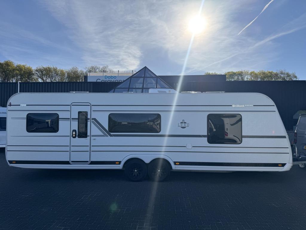Lord Brillant 700 2024 | Vrijst. Queensbed | Airco, 7 tot 8 meter, Bedrijf, Treinzit, Overige typen