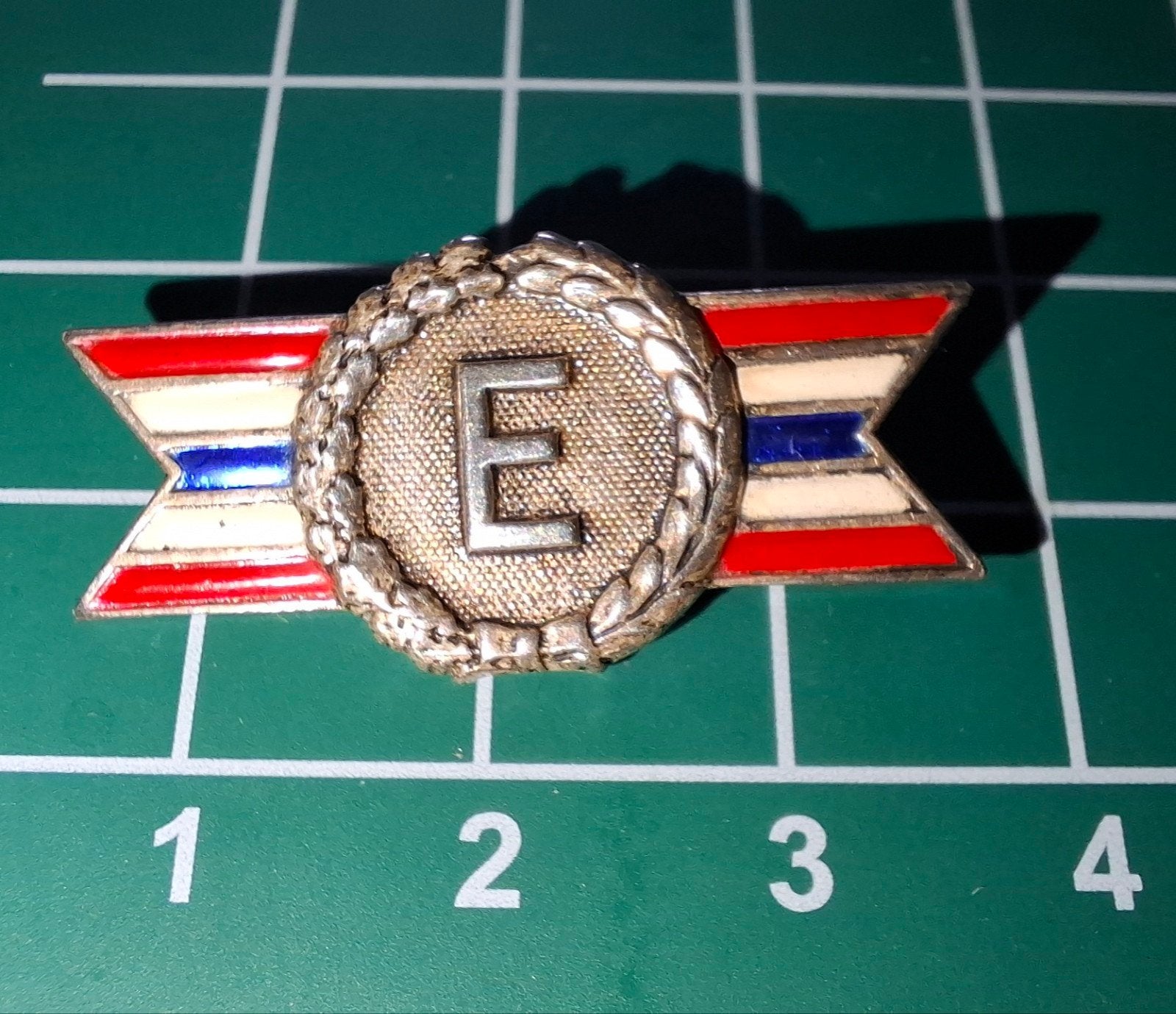 1943 - US Sterling Army/Navy Excellence Award

US WWII Sterl, Verzamelen, Verzenden, Landmacht, Amerika, Lintje, Medaille of Wings