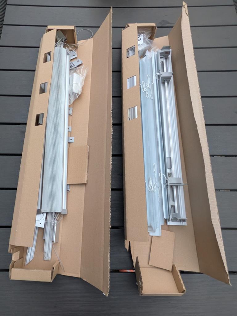 1x Velux en 1x Luxtra dakraam jaloezieën type MK04 & M4A 500, Ophalen, Minder dan 80 cm, 80 tot 120 cm, Nieuw