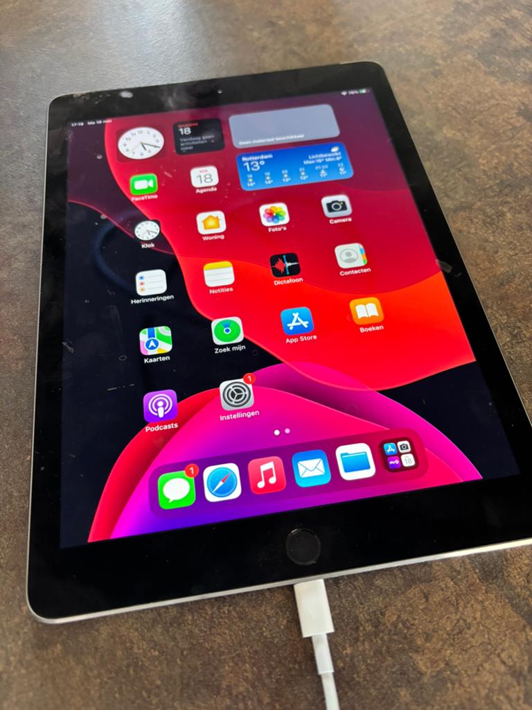 Ipad Air 2 wifi 16GB 2014, Computers en Software, Apple iPads, 10 inch, Gebruikt, Apple iPad Air, Ophalen of Verzenden