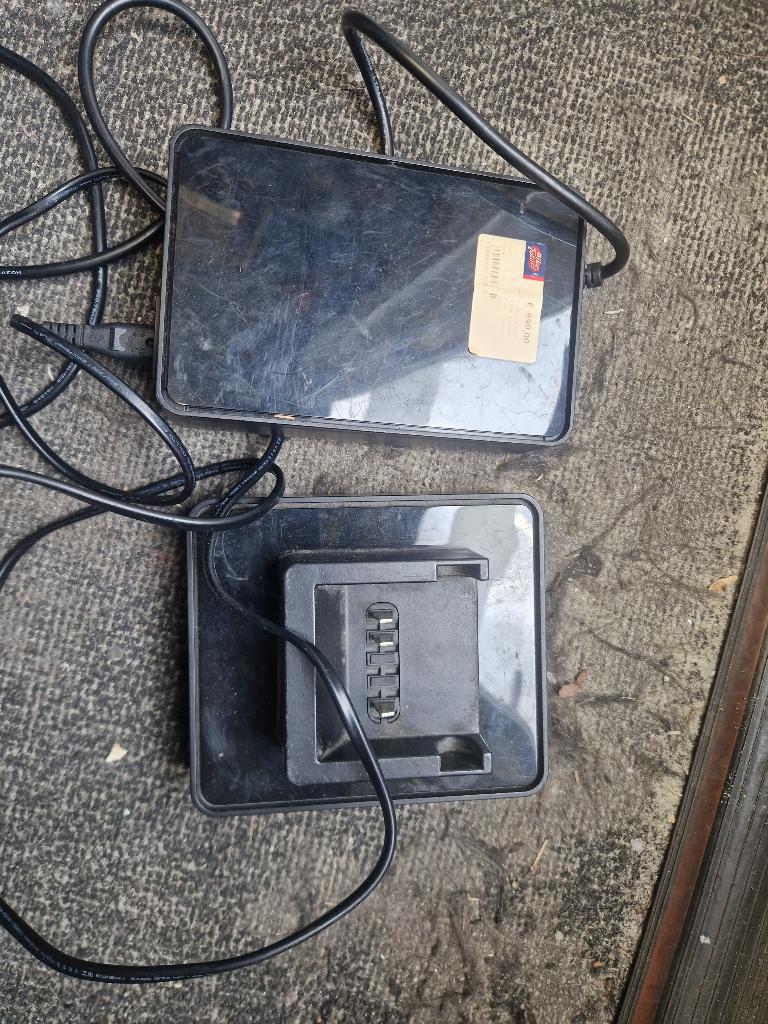 Oplader inpulse midenmotor met laadstation., Fietsen en Brommers, Ophalen of Verzenden, Gebruikt, Overige typen