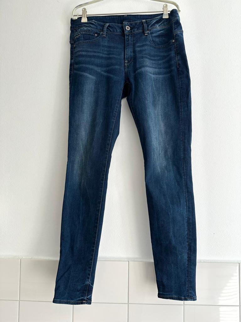 Skinny jeans G-Star mid waist donkerblauw maat 32-32, Ophalen of Verzenden, Zo goed als nieuw, Blauw, W33 - W36 (confectie 42/44)