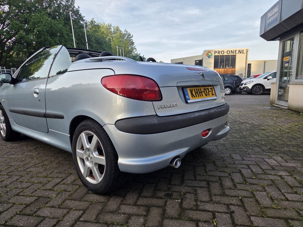 Peugeot 206 CC 2.0-16V (bj 2001), foto 9