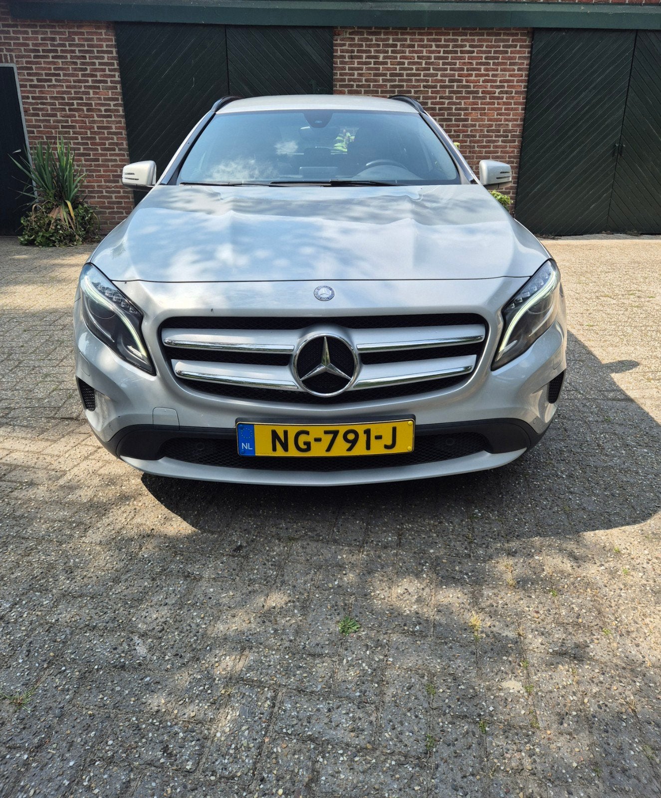 Mercedes-Benz GLA180 2017 Grijs, Auto's, 4 cilinders, 122 pk, 1200 kg, Particulier