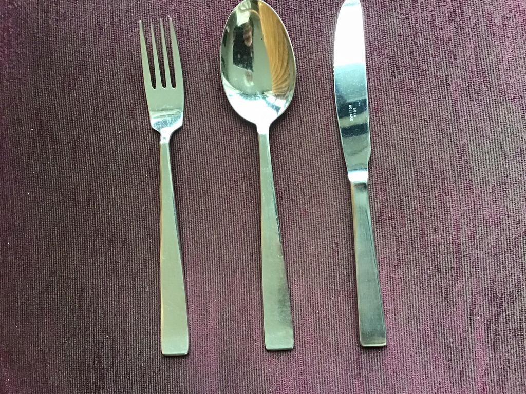 Bestek Sola  Cora  G.Z. made in Holland ., Ophalen of Verzenden