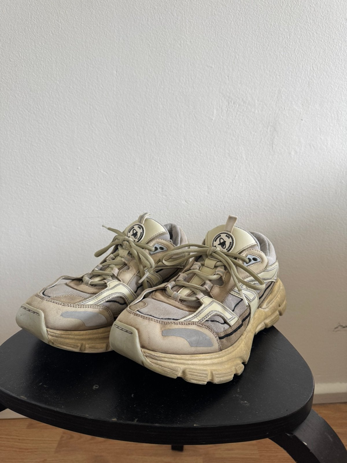 Axel arigato sneakers 42, Ophalen of Verzenden, Gedragen, Sneakers of Gympen