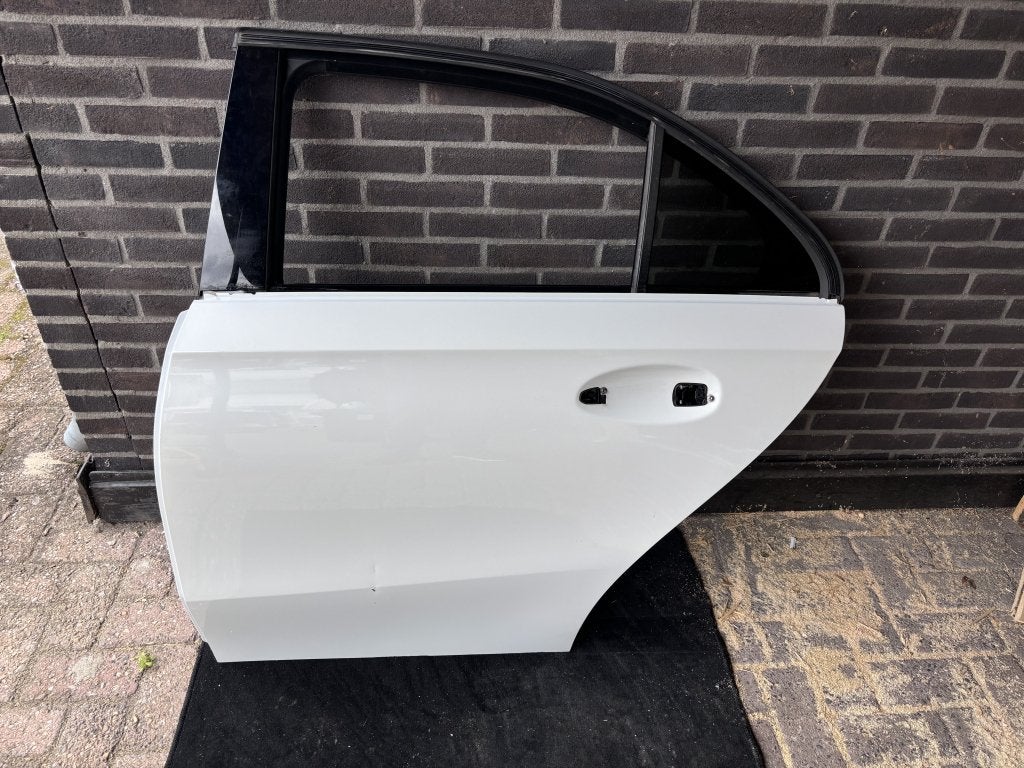 Linksachter deur W177 A Klasse sedan compleet, Niet ingevuld, Gebruikt, Deur, Mercedes-Benz