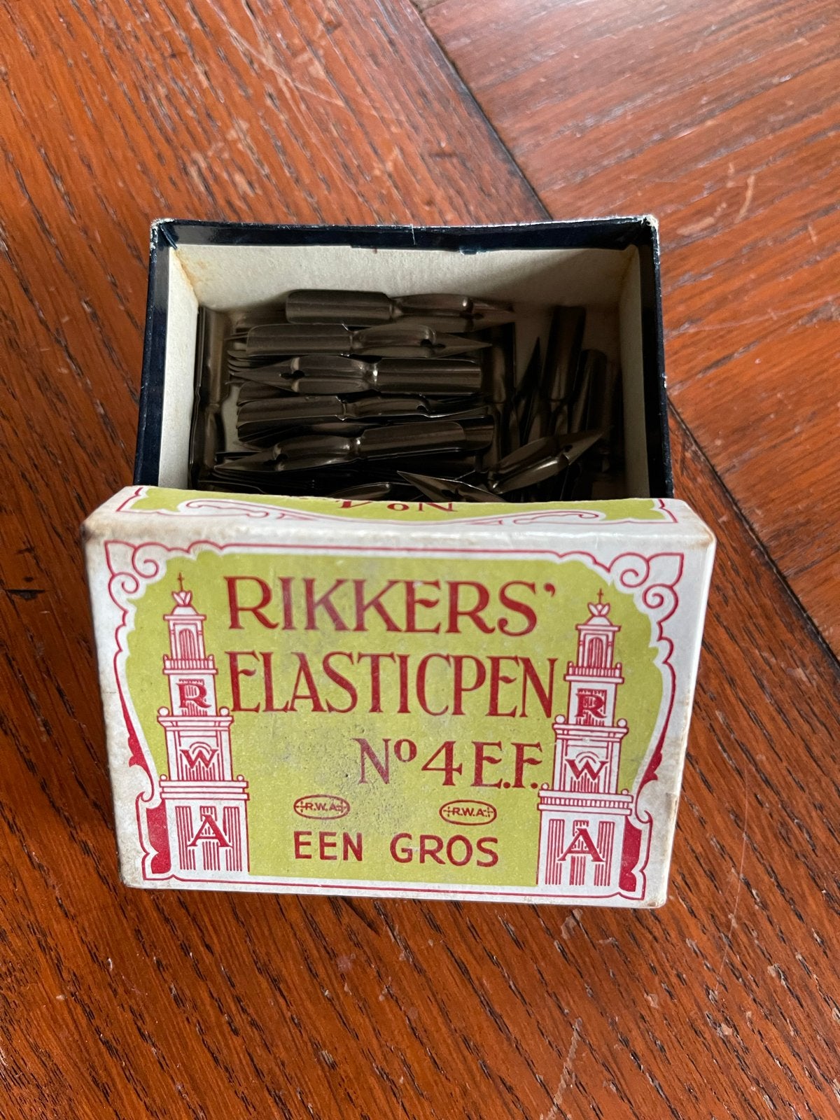 Doosje met navul kroontjes pen, Diversen, Schrijfwaren, Ophalen of Verzenden, Nieuw
