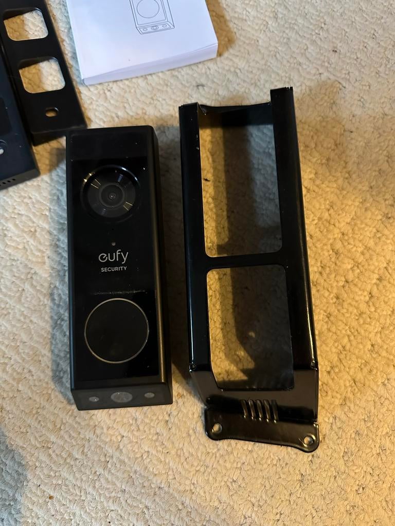 Eufy 340 deurbel + chime + Homebase 2 + anti-diefstal, Ophalen of Verzenden, Gebruikt, Buitencamera