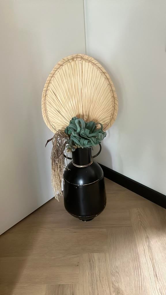 Hoge vaas met decoratie, Ophalen of Verzenden, Zo goed als nieuw