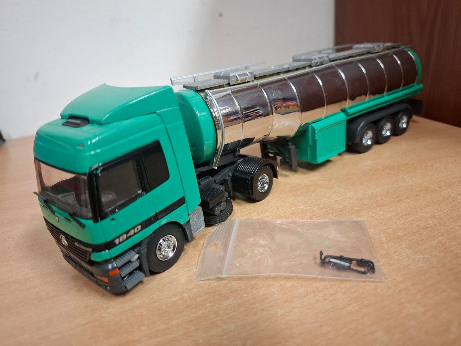 mercedes Actros demo, Ophalen of Verzenden, Zo goed als nieuw, Bus of Vrachtwagen, Tekno