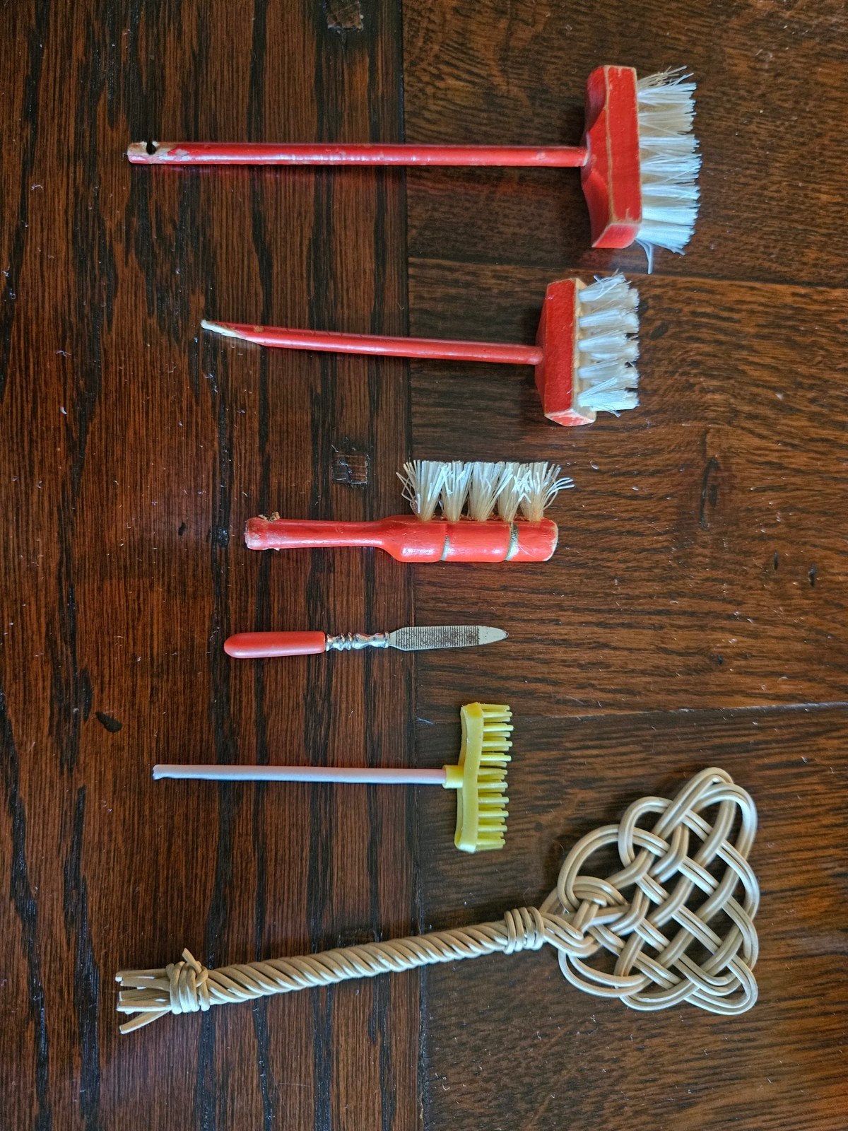 Vintage Miniatuur Bezem en Stoffer  Accessoires, Antiek en Kunst, Ophalen of Verzenden