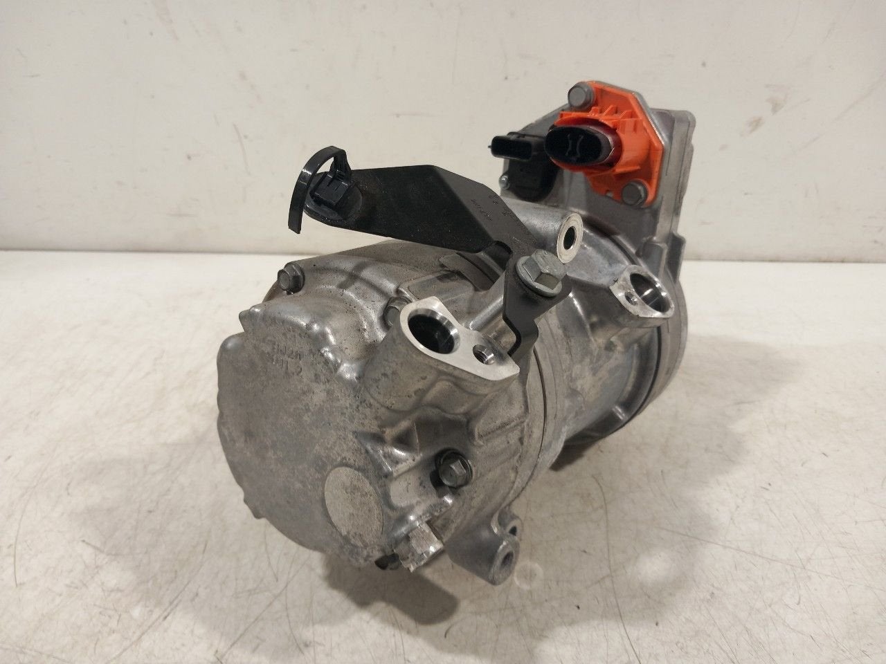Airco pomp Renault Scenic, Onderdelen@venauto.nl, Van der Ven Autorecycling B.V., Gebruikt, Ettenseweg 76, 4706 PB Roosendaal, The Netherlands