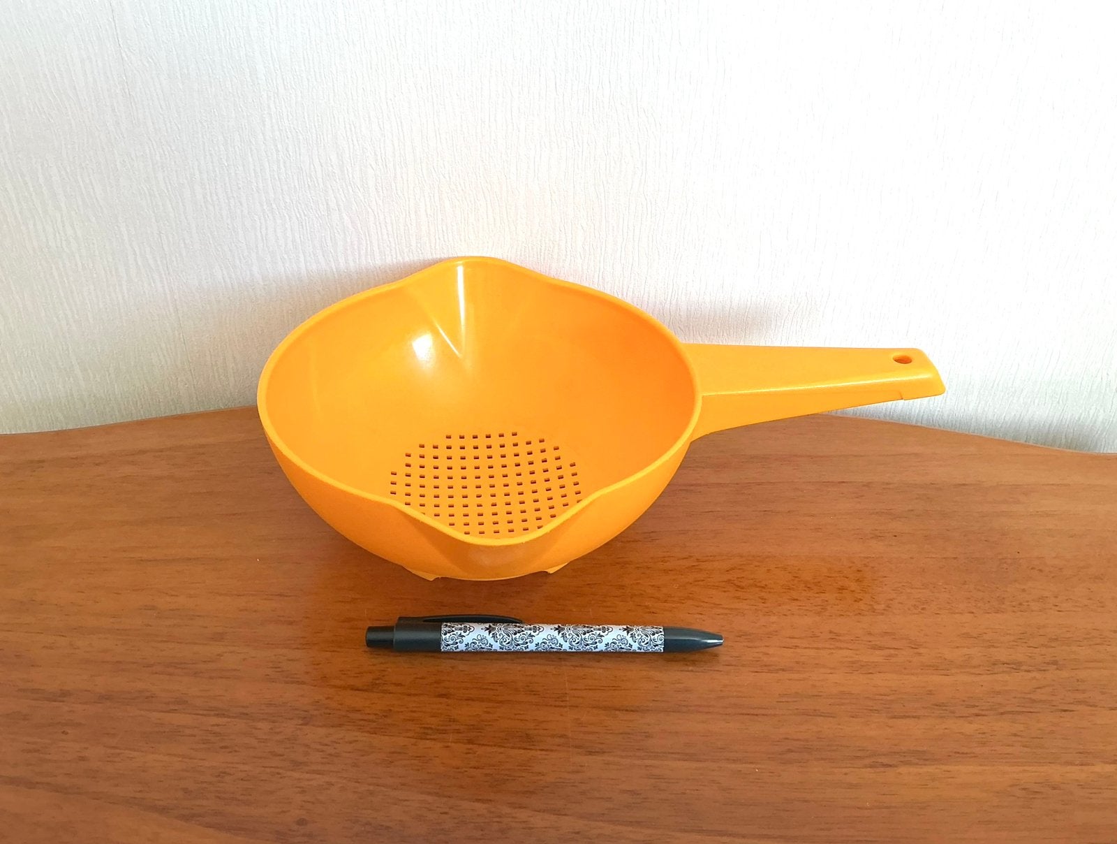 Tupperware Handvergiet Handig formaat €6,00., Huis en Inrichting, Keuken | Tupperware, Ophalen of Verzenden, Zo goed als nieuw